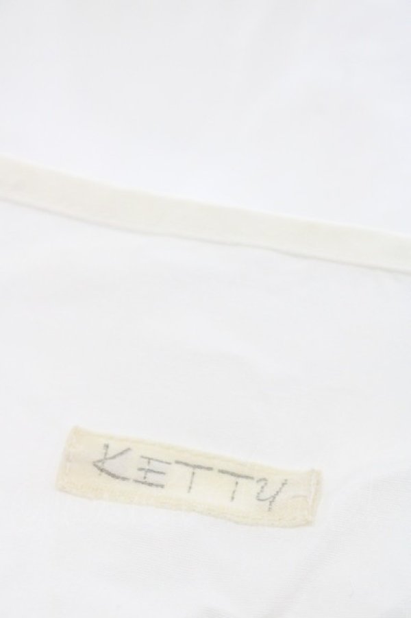 画像4: KETTY / フリルリボン半袖ブラウス  白 I-25-09-21-009-EL-BL-HD-ZI (4)