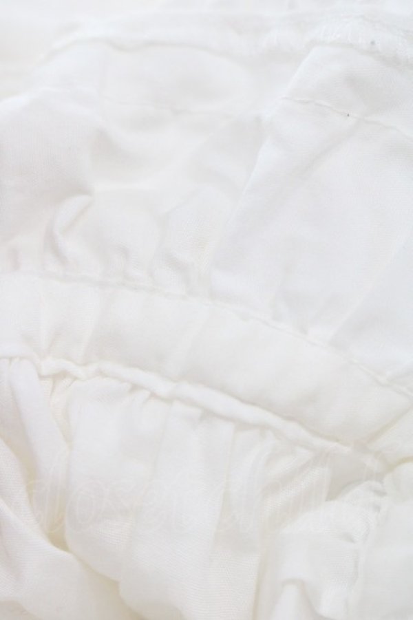 画像5: KETTY / ローズブーケ刺繍スカラップセーラー襟オーバーブラウス  白ｘ赤 I-25-09-21-012-EL-BL-HD-ZI (5)