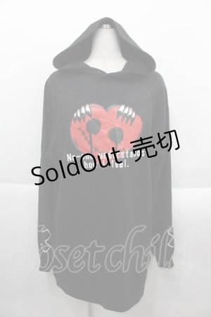 画像: NieR Clothing / ハート風プリントフードカットソー  黒Ｘ赤Ｘ白 I-25-09-24-011-PU-TO-SA-ZI
