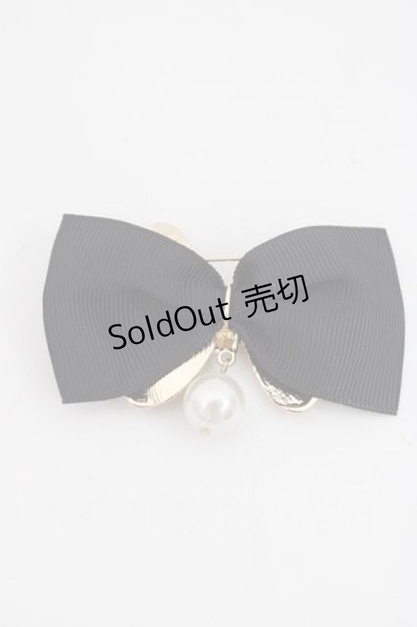 画像2: m petit by misako / AMPLリボンブローチ  黒Ｘゴールド I-25-09-27-058-LO-AC-SA-ZI (2)