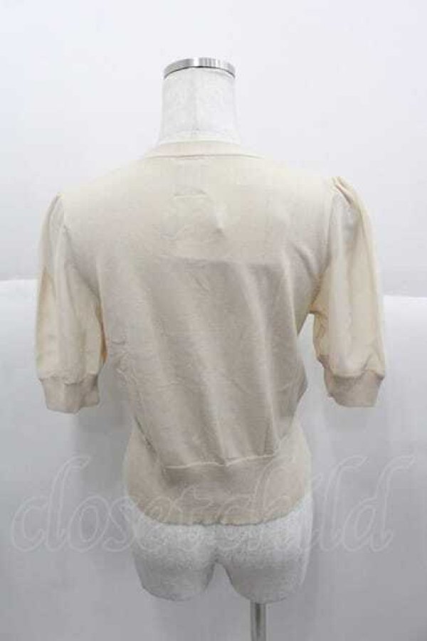 画像2: F&A / フラワーモチーフ釦半袖ニットカーディガン  ベージュ I-25-09-30-025-LO-TO-SA-ZI (2)