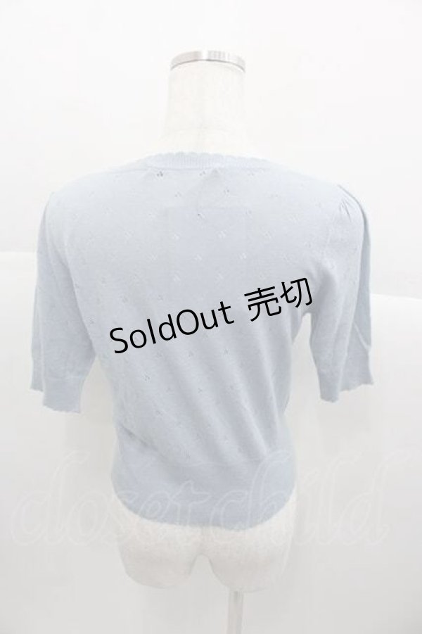 画像2: an another angelus / フラワーレース半袖ニットカーディガン  サックス I-25-09-30-030-CA-TO-SA-ZI (2)