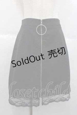 画像: Jamieエーエヌケー / フロントZIPタイトスカート  黒Ｘシルバー I-25-10-10-095-LO-SK-SA-ZI