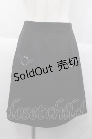 画像: Jamieエーエヌケー / ピアス風ポケットスカート  黒Ｘシルバー I-25-10-10-096-LO-SK-SA-ZI