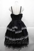画像2: Moi-meme-Moitie / シャンデリアレース3段ティアードジャンパースカート  黒Ｘ白 I-25-10-21-057-MO-OP-SA-ZI (2)