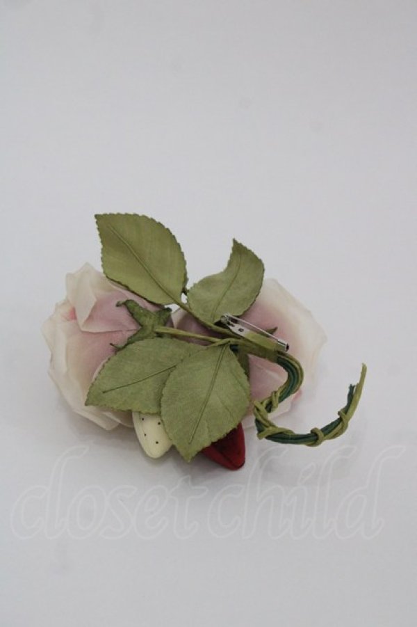 画像2: PINK HOUSE / Berry Roseコサージュ  ピンクＸ赤Ｘ黄色 I-25-10-24-046-LO-ZA-SA-ZI (2)