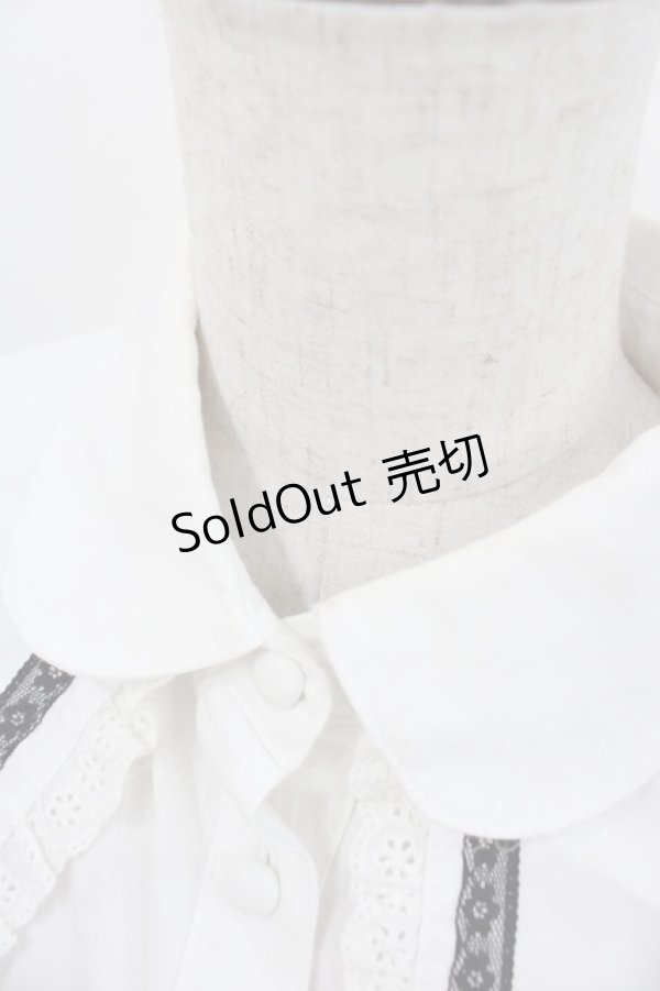 画像2: epine / フリルレースケープ2wayブラウス  白ｘ黒 I-25-10-24-060-LO-BL-SA-ZI (2)