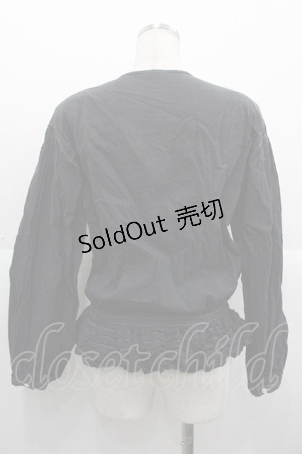 画像2: PINK HOUSE / フリルブラウス  黒 I-25-10-24-068-LO-BL-SA-ZI (2)