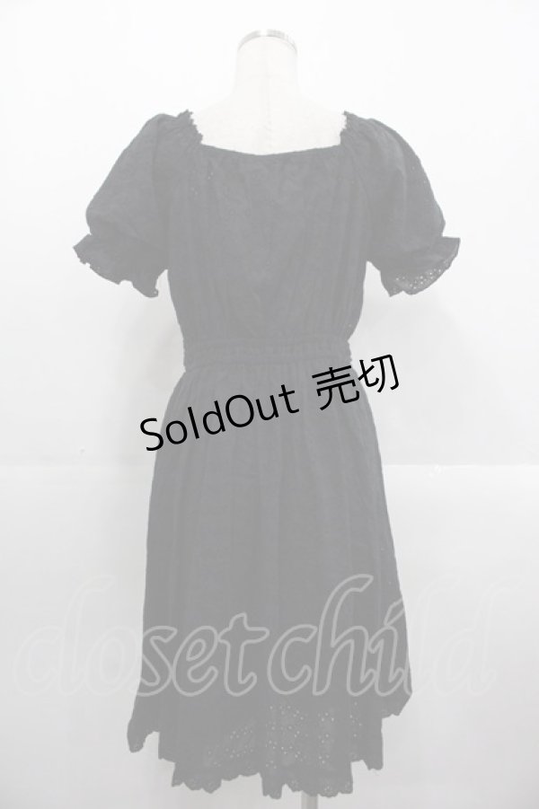 画像2: axes femme POETIQUE / 【柴田あやなさんコラボ】コットンレースワンピース  黒 I-25-10-24-106-AX-OP-SA-ZI (2)