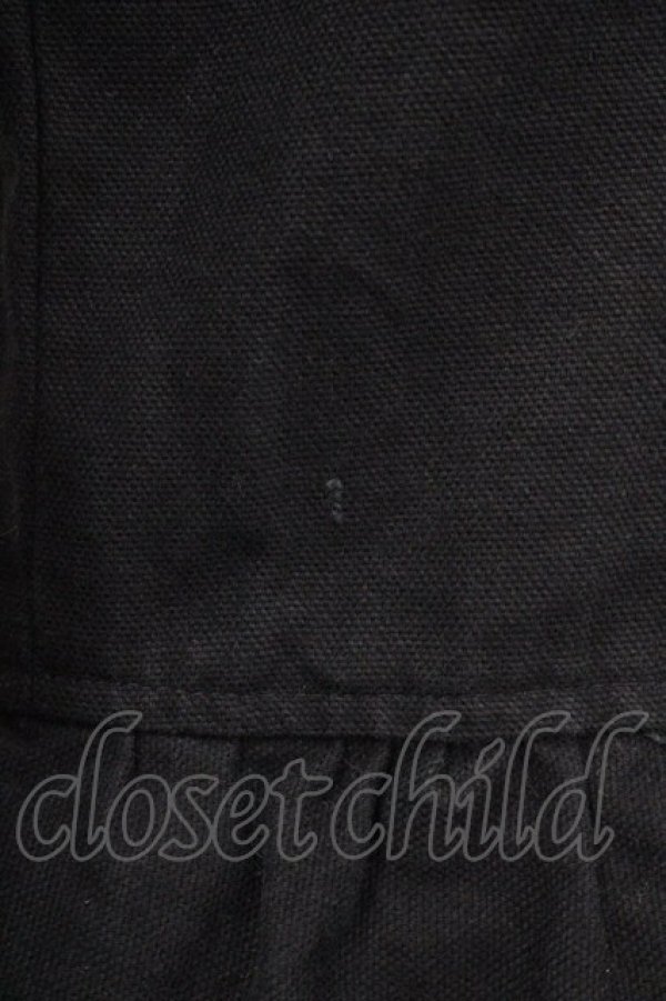 画像3: PEACE NOW / 裾3段フリルコート  黒 I-25-10-29-049-PU-CO-SA-ZI (3)