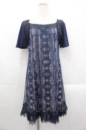 画像: Ozz oneste / 蝶プリントチュール重ね半袖ワンピース  ネイビー I-25-10-29-050-OO-OP-SA-ZI