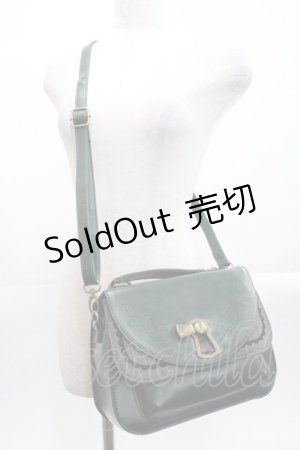 画像: axes femme / 鍵穴多重ポケットショルダーバッグ  グリーン I-25-10-29-104-AX-BG-SA-ZI