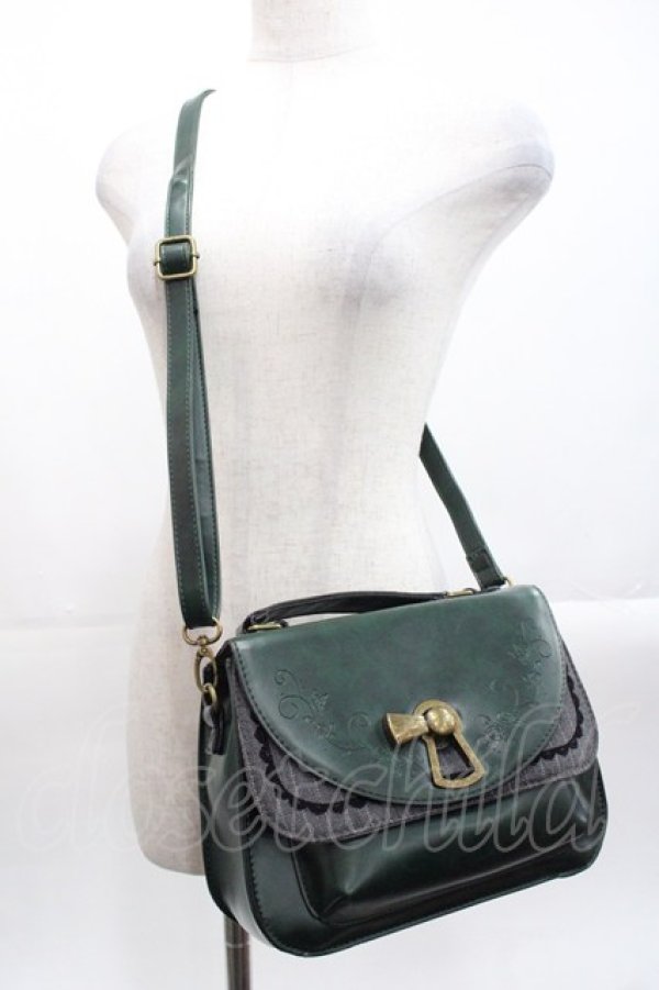 画像1: axes femme / 鍵穴多重ポケットショルダーバッグ  グリーン I-25-10-29-104-AX-BG-SA-ZI (1)