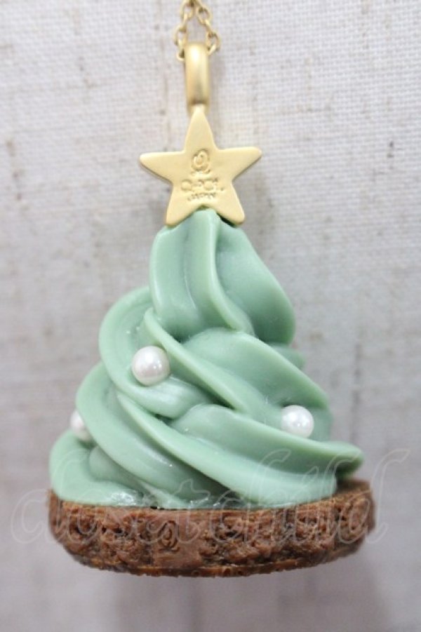 画像3: Q-pot. / クリスマスツリーカップケーキネックレス  グリーン I-25-10-29-118-QP-AC-SA-ZI (3)