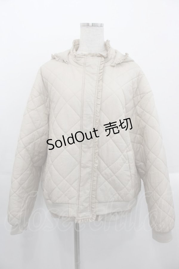 画像1: merry jenny / ナイロンフリルキルティングジャケット  ベージュ I-25-10-29-024-LO-JA-SA-ZI (1)