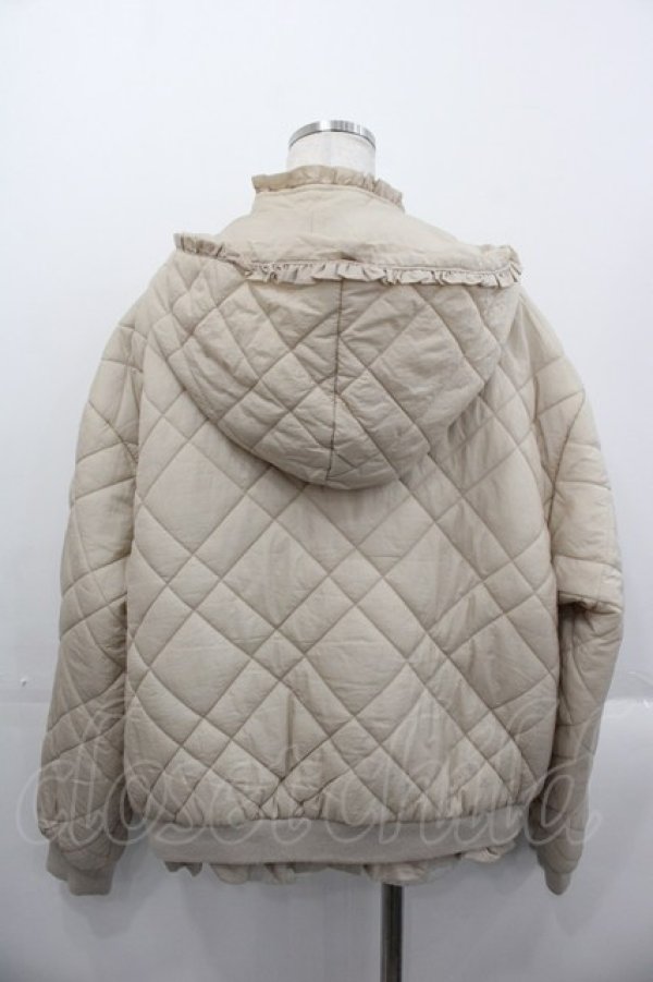 画像2: merry jenny / ナイロンフリルキルティングジャケット  ベージュ I-25-10-29-024-LO-JA-SA-ZI (2)