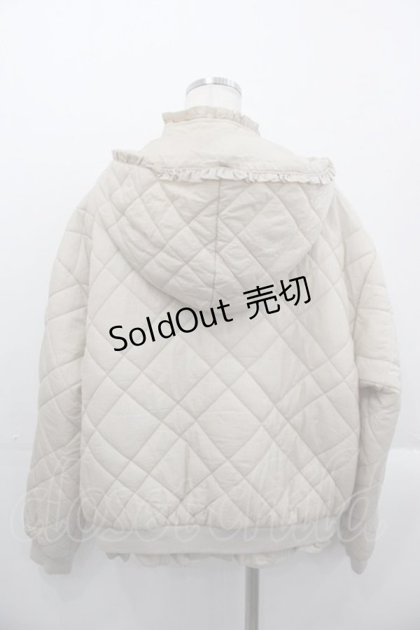 画像2: merry jenny / ナイロンフリルキルティングジャケット  ベージュ I-25-10-29-024-LO-JA-SA-ZI (2)