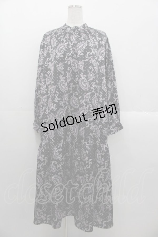 画像1: axes femme NOSTALGIE / ペイズリー×ドット柄ワンピース  黒 I-25-10-29-036-AX-OP-SA-ZI (1)