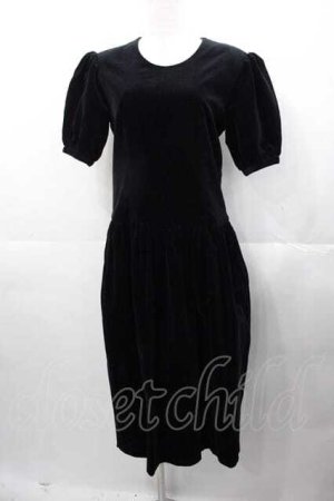 画像: INGEBORG / 別珍半袖ワンピース  黒 I-25-11-04-054-LO-OP-SA-ZI