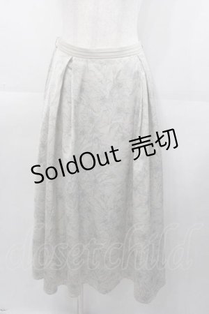 画像: an another angelus / リリーフラワーサテンタックスカート  グレー I-25-11-04-056-CA-SK-SA-ZI