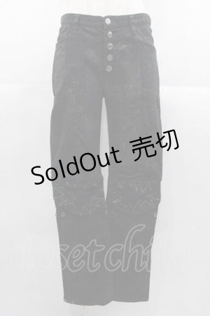 画像: h.ANARCHY / 総柄&編み刺繍パンツ  黒Ｘ赤Ｘグレー I-25-11-04-082-HN-PA-SA-ZI