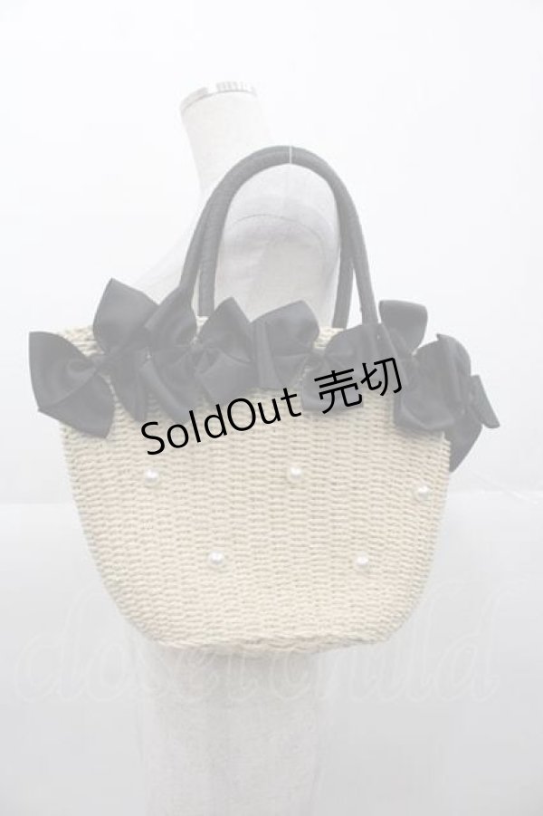 画像1: axes femme POETIQUE / リボン雑材風バッグ  アイボリーＸ黒 I-25-11-04-093-AX-BG-SA-ZI (1)