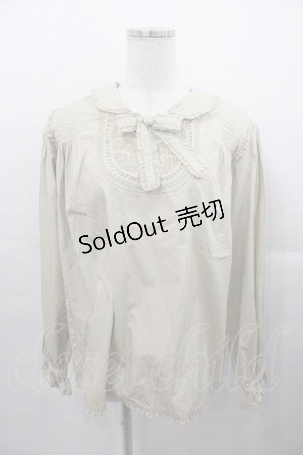 画像1: PINK HOUSE / レースヨーク&フリル襟長袖ブラウス  ベージュ I-25-11-04-023-LO-BL-SA-ZI (1)