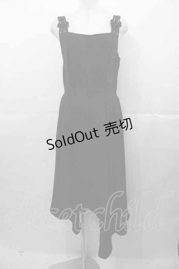 画像1: axes femme / イレヘムシルエットジャンパースカート  黒 I-25-11-04-047-AX-OP-SA-ZI (1)