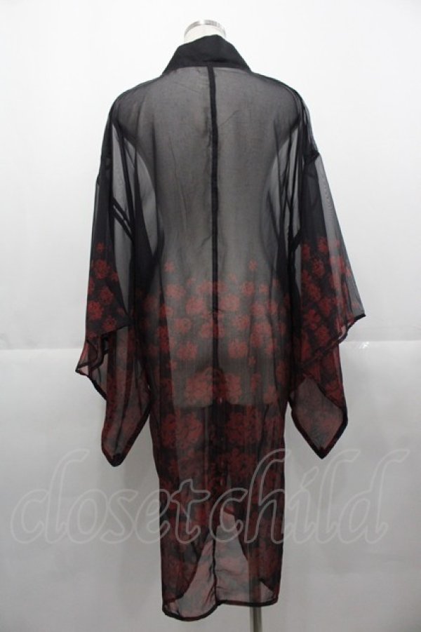 画像2: axes femme kawaii / 彼岸花柄シアー着物風羽織  黒Ｘ赤Ｘ白 I-25-11-07-061-AX-TO-SA-ZI (2)