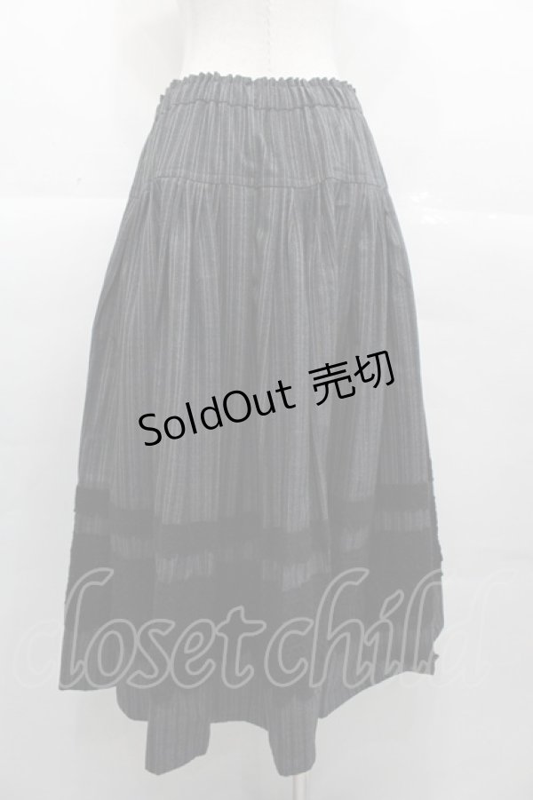 画像2: Jane Marple Dans Le Salon / ストライプ&ニットレーススカート  黒 I-25-11-07-080-JM-SK-SA-ZI (2)