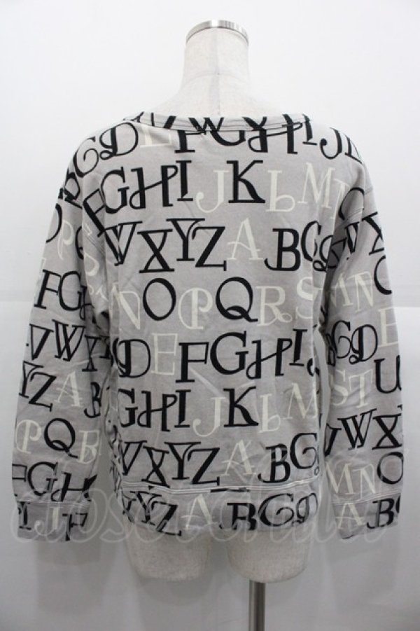 画像2: Jane Marple / アルファベットロゴトレーナー  グレー I-25-11-07-022-JM-TO-SA-ZI (2)