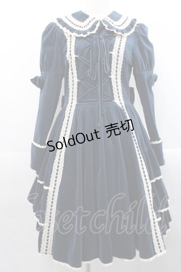 画像1: metamorphose / 別珍三段フリルワンピース  グリーン I-25-11-12-044-ME-OP-SA-ZI (1)