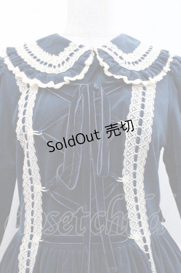 画像4: metamorphose / 別珍三段フリルワンピース  グリーン I-25-11-12-044-ME-OP-SA-ZI (4)