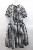 画像1: PINK HOUSE / チェックワッシャーワンピース  黒Ｘ白 I-25-11-12-065-LO-OP-SA-ZI (1)