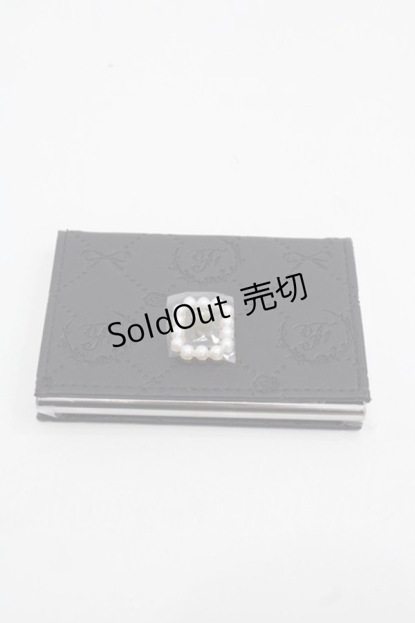 画像1: Maison de FLEUR / パールビジューモノグラムカードケース  黒 I-25-11-12-109-LO-ZA-SA-ZT639-F003 (1)