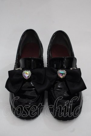 画像: Amavel / ハートビジュー付きローファーパンプス  ブラック I-25-11-12-118-CA-SH-SA-ZI