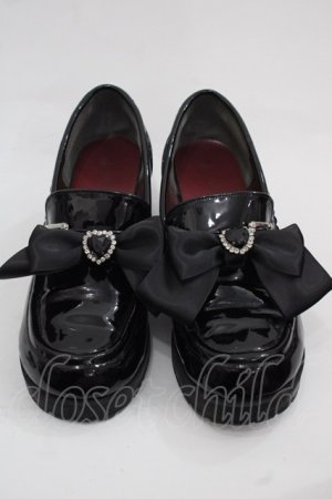 画像: Amavel / ハートビジュー付きローファーパンプス  ブラック I-25-11-12-123-CA-SH-SA-ZI