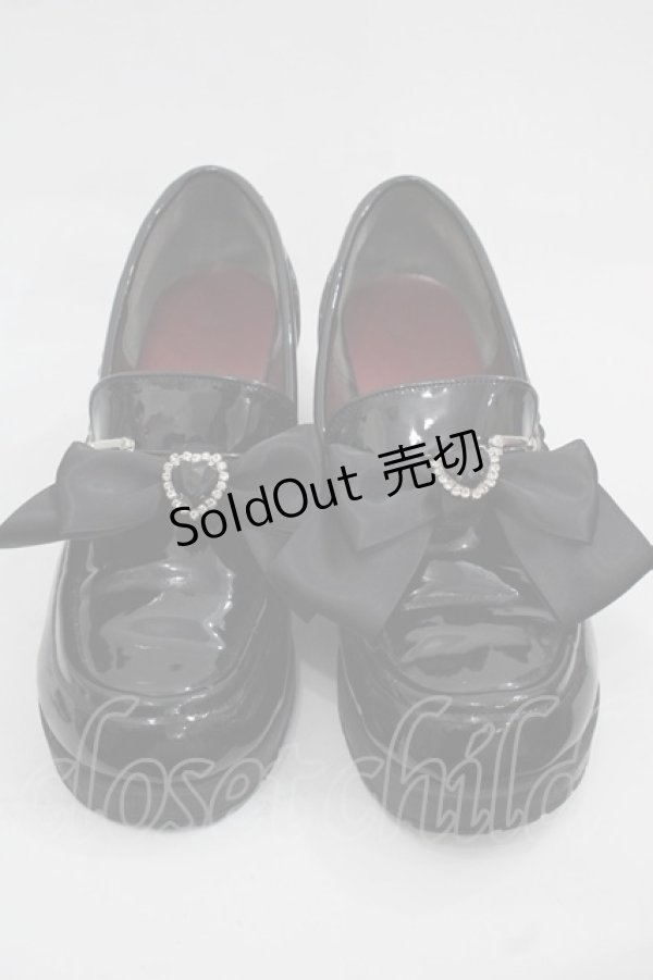 画像1: Amavel / ハートビジュー付きローファーパンプス  ブラック I-25-11-12-123-CA-SH-SA-ZI (1)