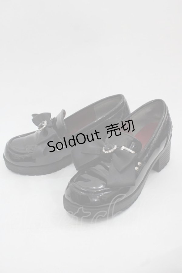 画像3: Amavel / ハートビジュー付きローファーパンプス  ブラック I-25-11-12-123-CA-SH-SA-ZI (3)