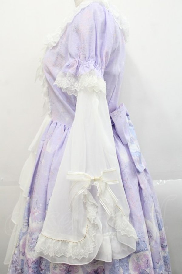 画像3: BABY,THE STARS SHINE BRIGHT / 雪の女王〜スノードームに秘めた「永遠」のカケラ〜柄ワンピース  ラベンダー I-25-11-14-029-BA-OP-SA-ZI (3)