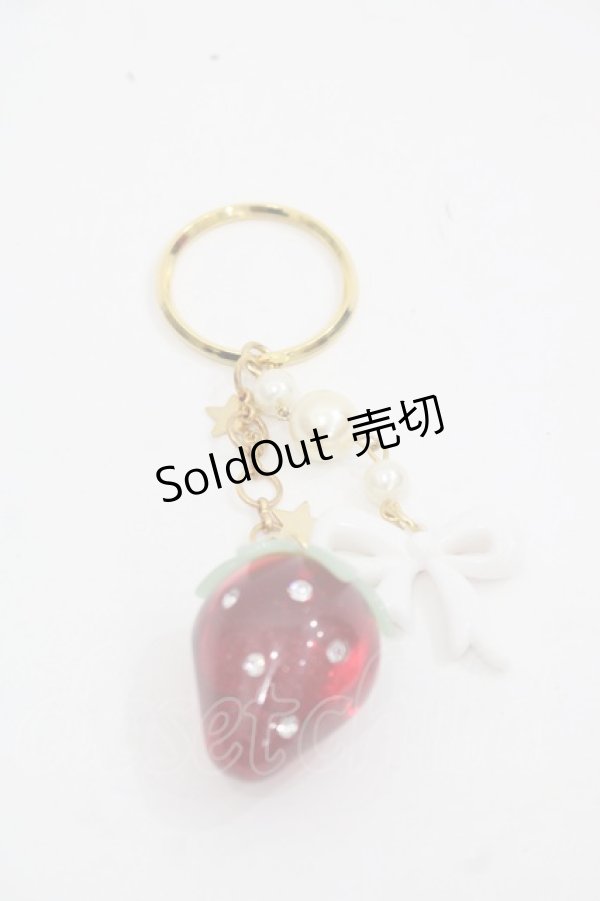 画像2: BABY,THE STARS SHINE BRIGHT / キャンディーストロベリーとリボンのキーホルダー  赤Ｘ白Ｘゴールド I-25-11-14-106-BA-AC-SA-ZI (2)