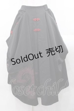 画像: Qutie Frash / 袴ロングスカート  黒Ｘ赤 I-25-11-18-077-QU-SK-SA-ZI