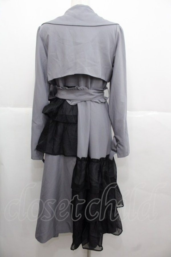 画像2: Ank Rouge / オーガンジーティアードトレンチコート  グレーＸ黒 I-25-11-24-027-CA-CO-SA-ZI (2)