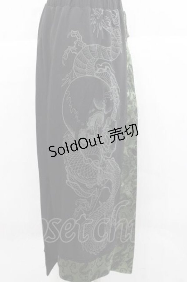 画像3: Qutie Frash / 和柄プリーツスカート  黒Ｘ緑 I-25-11-27-061-QU-SK-SA-ZI (3)