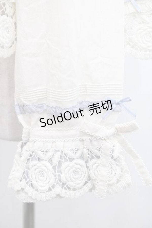 画像4: PINK HOUSE / 配色フリル使いフードブラウス  アイボリーＸブルー I-25-11-27-022-LO-BL-SA-ZI (4)