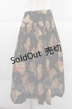 画像: WONDERFUL WORLD / テディベア柄前開きスカート  ブラック I-25-12-02-087-LO-SK-SA-ZI