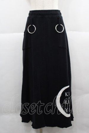 画像: KRY CLOTHING / ロゴプリントカットロングスカート  黒Ｘ白 I-25-12-06-100-EL-SK-SA-ZI