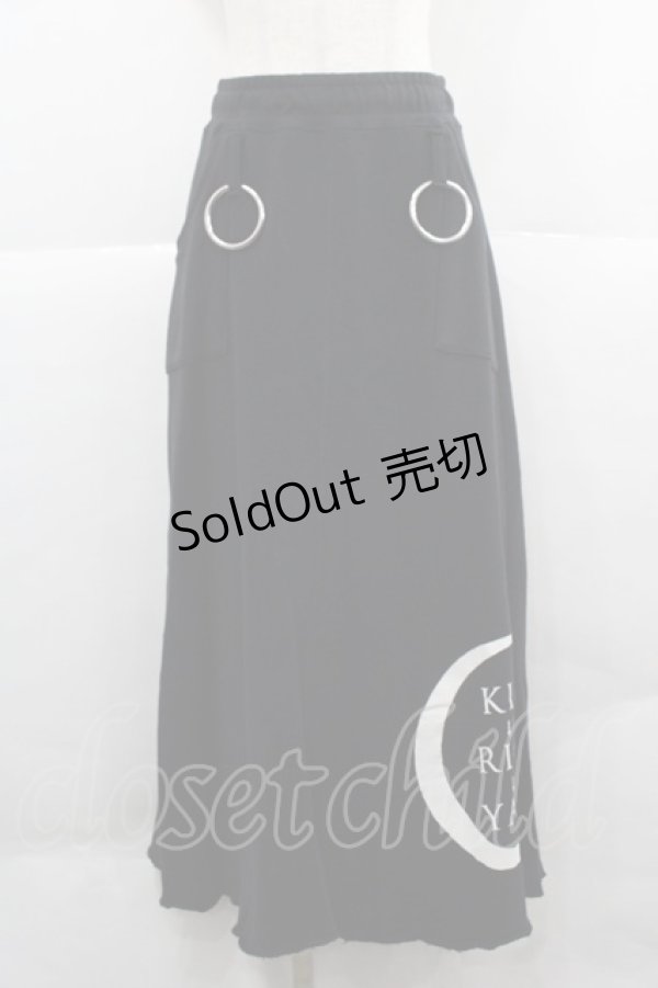 画像1: KRY CLOTHING / ロゴプリントカットロングスカート  黒Ｘ白 I-25-12-06-100-EL-SK-SA-ZI (1)