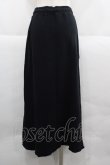画像2: KRY CLOTHING / ロゴプリントカットロングスカート  黒Ｘ白 I-25-12-06-100-EL-SK-SA-ZI (2)
