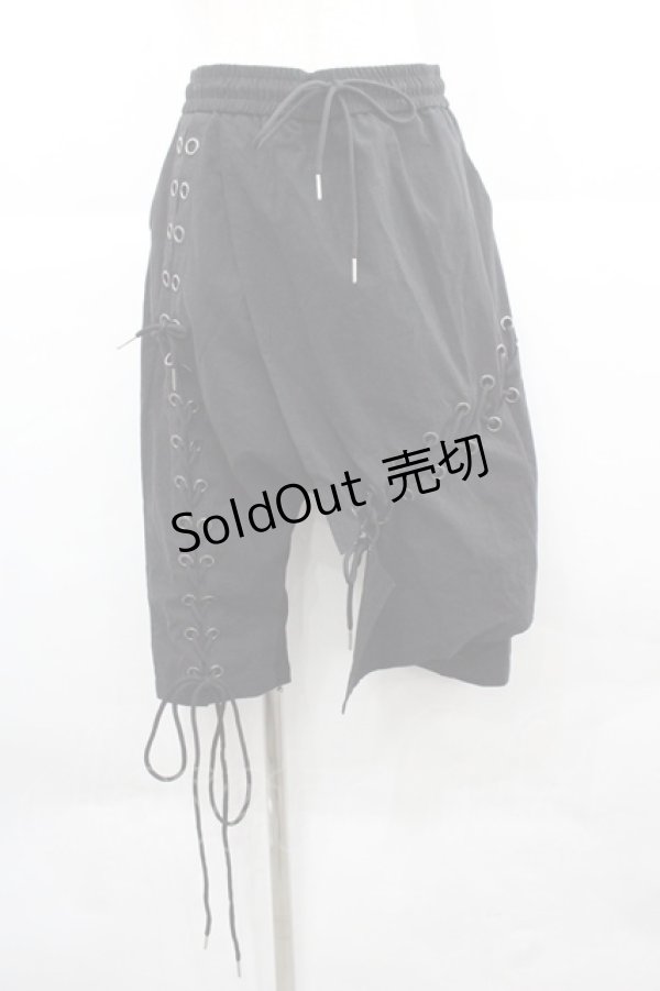 画像1: WRouge / 編み上げハーフパンツ  黒 I-25-12-06-110-PU-PA-SA-ZI (1)